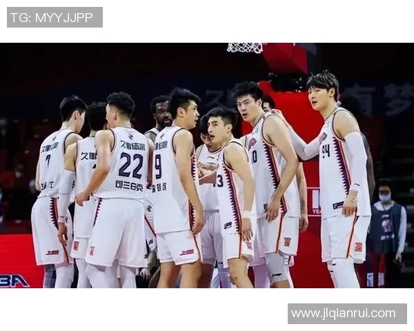 上海篮球队防反体系解析：战术运用与实战效果的深度剖析